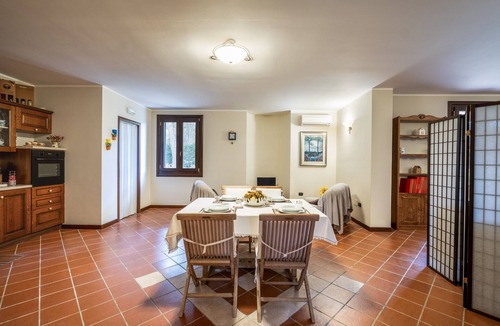 Nardo Apartment | Apartment 'Casa Cenate Due' with Private Terrace, Wi-Fi and Air Conditioning