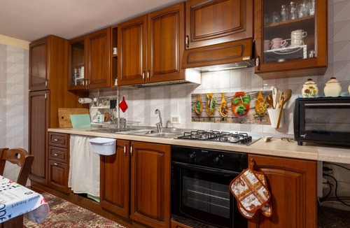 Pezze di Greco Apartment | Apartment 'Casa Da Anna' with Private Terrace, Wi-Fi and Air Conditioning