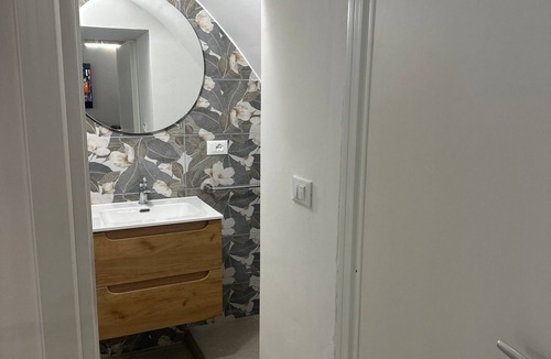 Specchia Apartment | Apartment 'Casa Don Michele' with Private Terrace, Wi-Fi and Air Conditioning