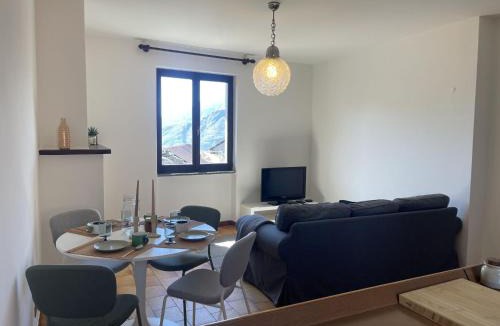 Peglio Apartment | Apartment Casa Pradell by Interhome