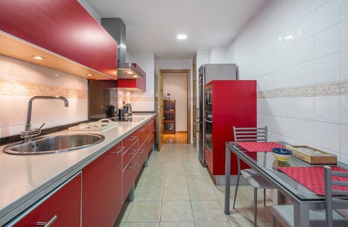 Beiro Apartment | Apartment 'Central, Spacious Parking' with Wi-Fi and Air Conditioning