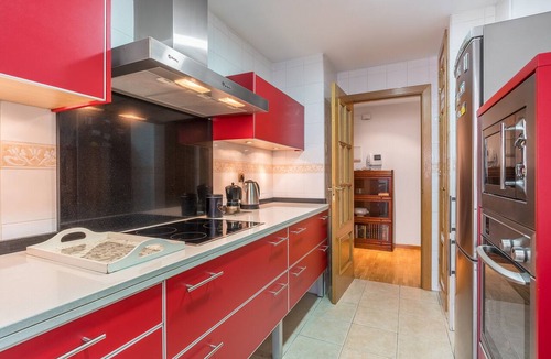 Beiro Apartment | Apartment 'Central, Spacious Parking' with Wi-Fi and Air Conditioning