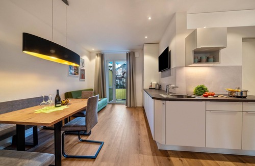 Merano Historic Center Apartment | Apartment 'Central Suite Merano' with Mountain View, Wi-Fi and Air Conditioning