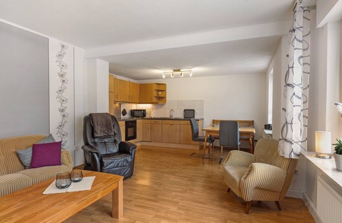 Westfeld Apartment | Apartment 'Christel' with Private Terrace and Wi-Fi