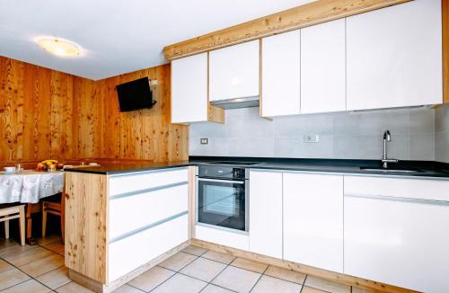 Pozza di Fassa Apartment | Apartment Cincelli - Marmolada by Interhome