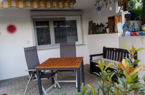 Reistenhausen Apartment | Apartment 'Collenberger Ferienwohnung Schäfer' with Private Terrace, Garden & Wi-Fi