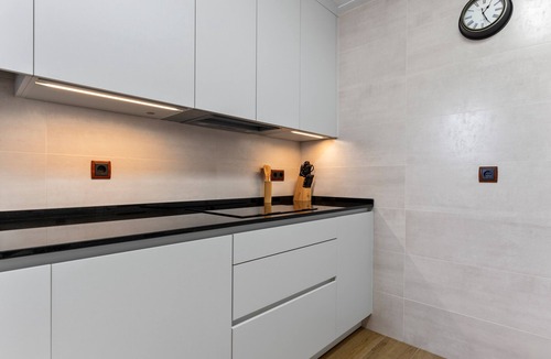 Arriondas Apartment | Apartment 'Comarca Del Sella' with Mountain View and Wi-Fi