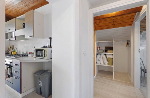 Arona Apartment | Apartment 'Comodo, Pratico E Tranquillo' with Mountain View, Wi-Fi and Air Conditioning