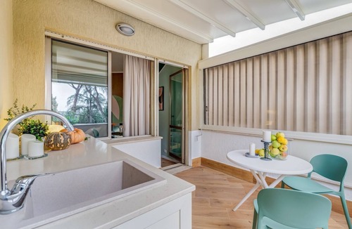 Zona LIII Tomba di Nerone Villa | Apartment Conad - One Bedroom Villa, Sleeps 2