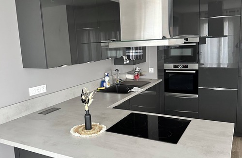 Vert-Saint-Denis Apartment | Apartment, cozy, charming Vert-Saint-Denis