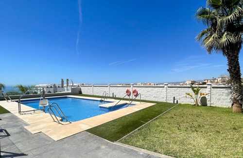 El Morche Apartment | Apartment 'Cucurrox' with Sea View, Shared Pool & Wi-Fi
