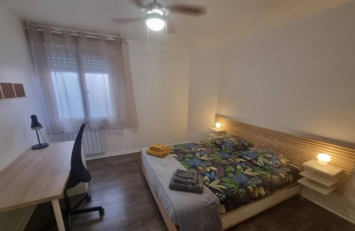 Dax Apartment | Apartment 'Cure Et Saison Centre Dax' with Wi-Fi