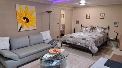 Scheyern Apartment | Apartment Curly