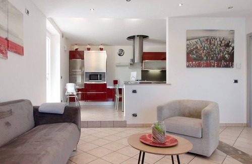 Arcisate Apartment | Apartment 'Da Pablo' with Mountain View, Wi-Fi and Air Conditioning