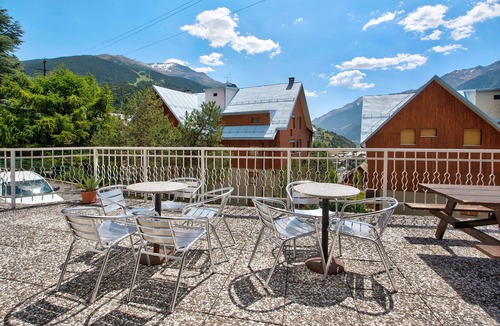 Bormio Apartment | Apartment "Da Sergio" with Mountain View, Garden & Wi-Fi