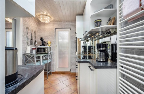 Kremperheide Apartment | Apartment 'Dahmlos' with Private Terrace, Shared Garden and Wi-Fi
