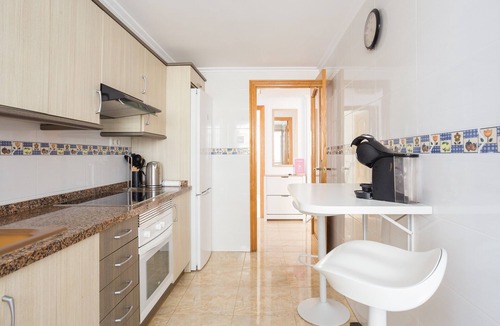 Daimuz Apartment | Apartment 'Daimuz Holidays' with Sea View, Balcony and Wi-Fi