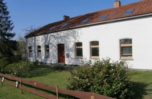 Roggentin Apartment | Apartment Damhirsch - Out in the Green Blankenförde