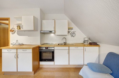 Haslach im Kinzigtal Apartment | Apartment 'Hirschblick' with Mountain View, Shared Terrace and Wi-Fi