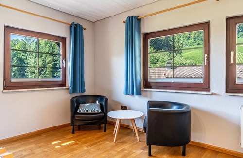 Oberkirch Apartment | Apartment "Decker" with Shared Terrace, Balcony and Wi-Fi