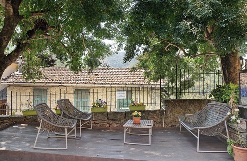 Apricale Apartment | Apartment "Dei Bastoni" with Mountain View & A/C