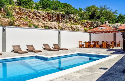 Cesarica Apartment | Apartment Delfin by Interhome