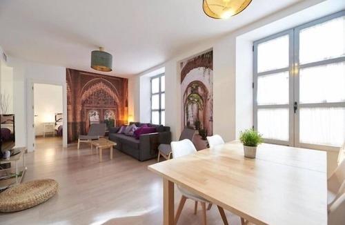 Centro - Sagrario Apartment | Apartment Designed Granada Center