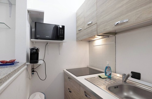 Asti Apartment | Apartment 'Dimora Il Feudo Bilocale 1' with Shared Pool, Shared Terrace and Wi-Fi