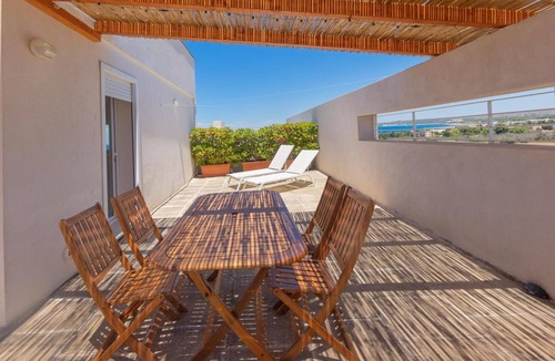 Il Monte Apartment | Apartment 'Dimore Di Matilde -Attico Vistamare' with Sea View, Private Terrace and Air Conditioning