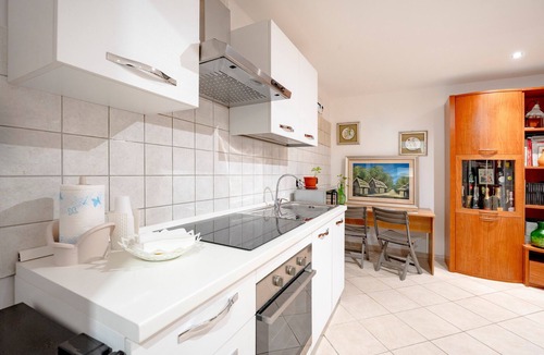 Municipio 3 Apartment | Apartment 'Dj Center Class' with Wi-Fi