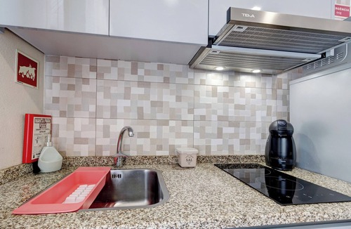 Vilar da Veiga Apartment | Apartment 'E' with Mountain View, Wi-Fi and Air Conditioning