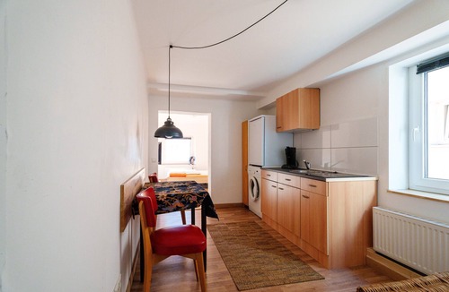 Buhl Apartment | Apartment 'E' with Wi-Fi