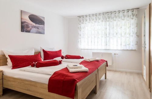 Friedrichshafen Apartment | Apartment Eastside mit 3 Zimmern für bis zu 5 Personen mit Balkon
