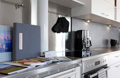 Renon Apartment | Apartment 'Ebnerhof' with Mountain View, Private Terrace and Wi-Fi