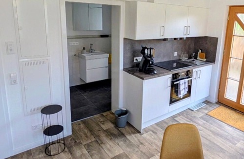 Pfullingen Apartment | Apartment “Echaztal” with Private Terrace and Garden