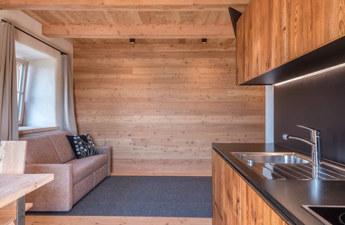 San Genesio Atesino Apartment | Apartment Egger an der Lahn - Dolomiten with Mountain View, Terrace & Wi-Fi