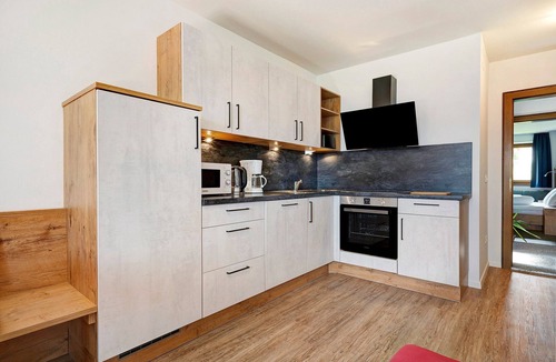 Maranza Apartment | Apartment 'Eidechsspitz' with Mountain View, Shared Terrace and Wi-Fi