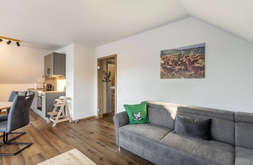 Fleckenberg Apartment | Apartment 'Eierschale' with Mountain View, Balcony and Wi-Fi
