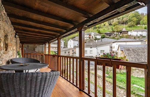 Monco Apartment | Apartment 'El Rebocho' with Mountain View, Private Terrace and Wi-Fi