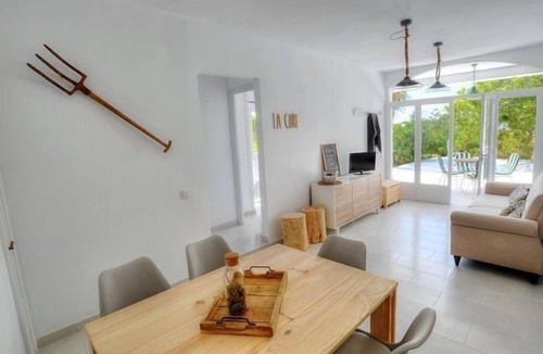Castell-Platja d'Aro Cottage | Apartment La Cort inside Masia Cal Ros, 8 people