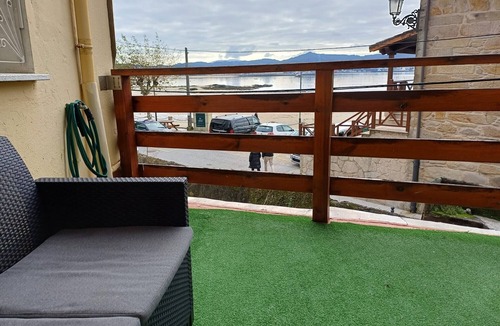 Carril Apartment | Apartment 'Piso Fon' with Sea Views, Private Terrace and Balcony
