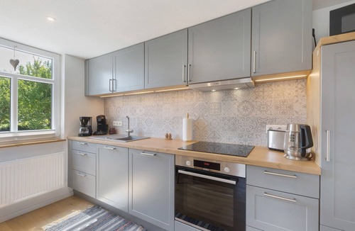 Ortsmitte Apartment | Apartment 'Feldmann Auf Der Mauer' with Shared Garden and Wi-Fi