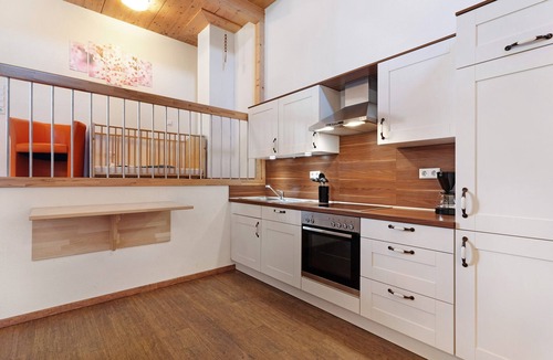 Nesselried Apartment | Apartment 'Ferienwohnung Mirabelle' with Shared Garden, Balcony and Wi-Fi