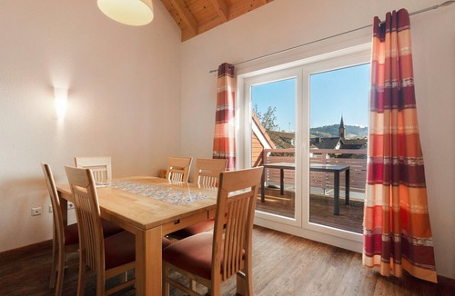 Nesselried Apartment | Apartment 'Ferienwohnung Mirabelle' with Shared Garden, Balcony and Wi-Fi