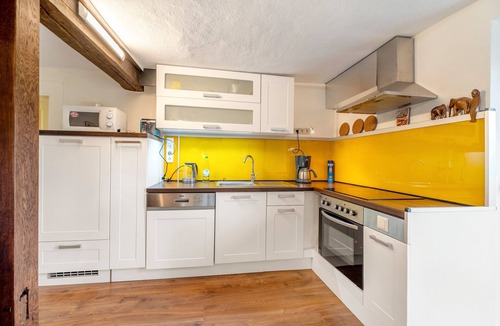 Buhlenberg Apartment | Apartment 'Ferienwohnung Karleidoskope' with Private Terrace, Private Garden and Wi-Fi