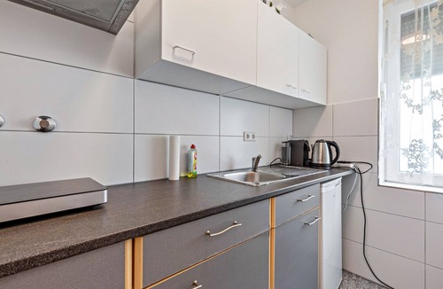 Goeppingen Apartment | Apartment 'Ferienwohnung Auf Der Welt Zuhause' with Wi-Fi