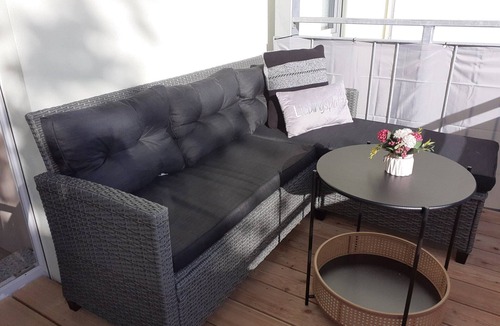 Auerbach Apartment | Apartment 'Ferienwohnung Adler' with Balcony
