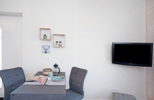 Buching Apartment | Apartment 'Ferienwohnung Junge' with Mountain View, Balcony and Wi-Fi