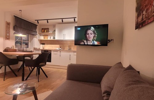 Ebersberg District Apartment | Apartment 'Ferienwohnung Am Schloss Elkofen' with Private Terrace and Wi-Fi