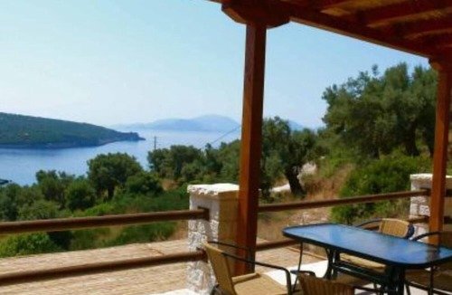 Evgiros Apartment | Apartment/flat in villa - Lefkada